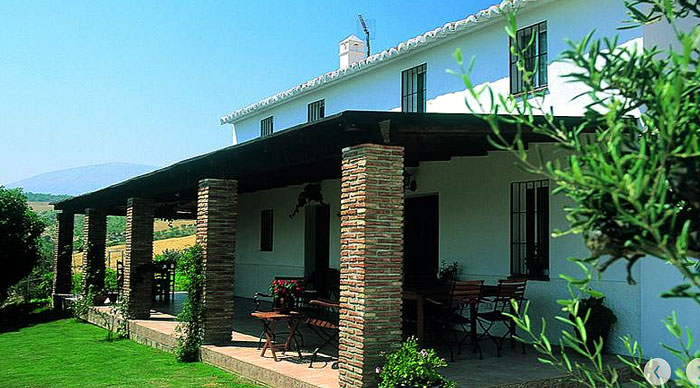 The main house in beautiful surroundings at Cortijo Valverde